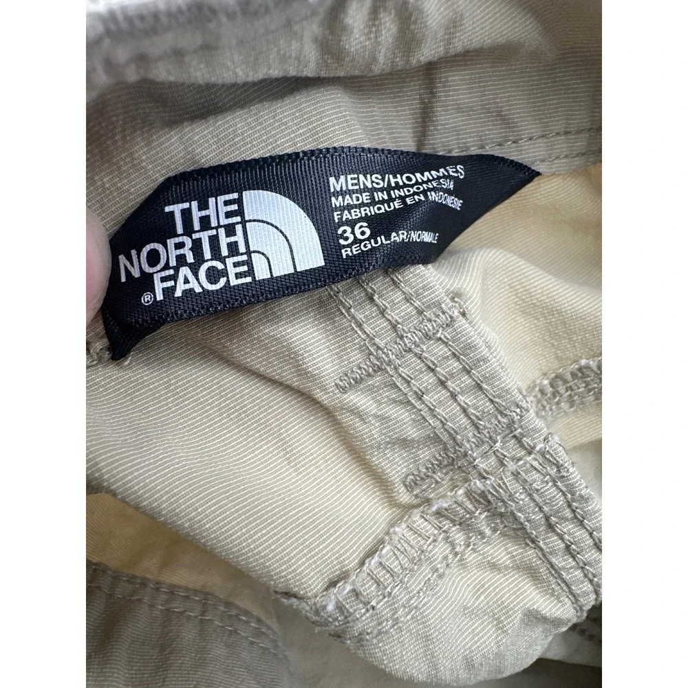 The North Face Mens Khaki Tan Cargo Shorts Size 36‎ Hiking Outdoor Casual
